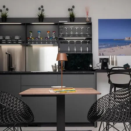 לינה וארוחת בוקר Bm