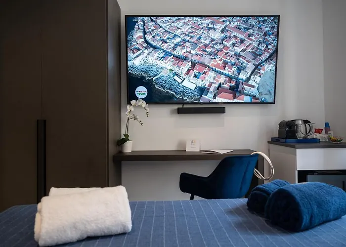 Bm 住宿加早餐酒店 切法卢